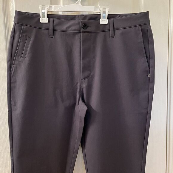 Vuori Cascade Tech Chino Pants Charcoal Gray Water-Resistant Men's Size 36 NWOT - Picture 2 of 14